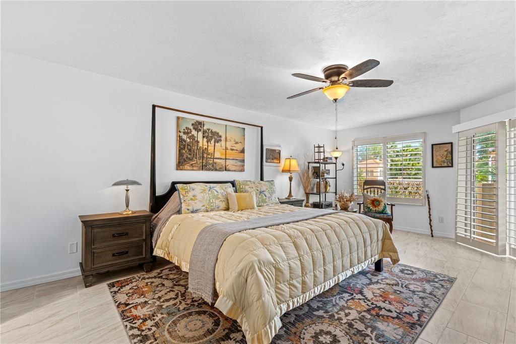Active With Contract: $350,000 (3 beds, 2 baths, 2100 Square Feet)