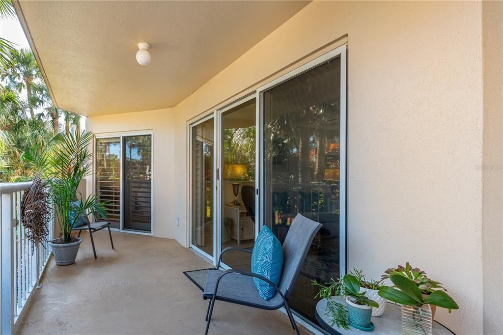 Active With Contract: $350,000 (3 beds, 2 baths, 2100 Square Feet)