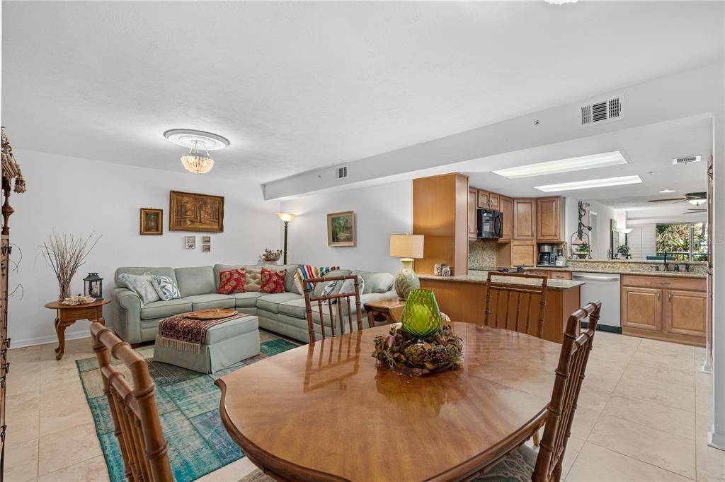 Active With Contract: $350,000 (3 beds, 2 baths, 2100 Square Feet)