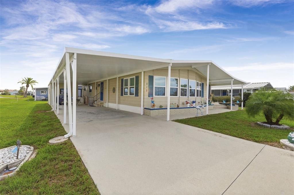 Active With Contract: $182,500 (2 beds, 2 baths, 1456 Square Feet)