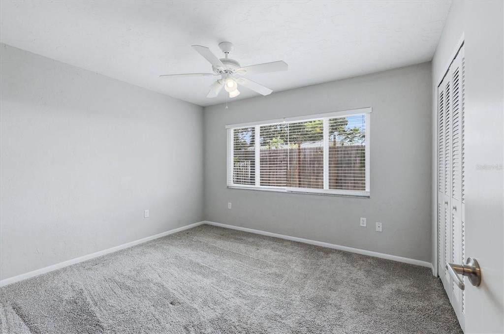 Activo con contrato: $415,000 (3 camas, 2 baños, 1616 Pies cuadrados)