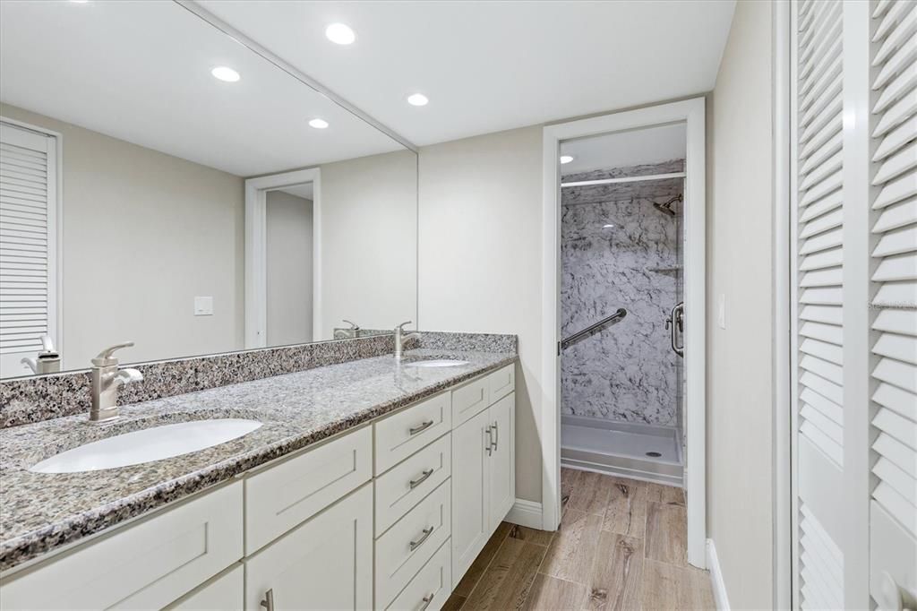 Activo con contrato: $415,000 (3 camas, 2 baños, 1616 Pies cuadrados)