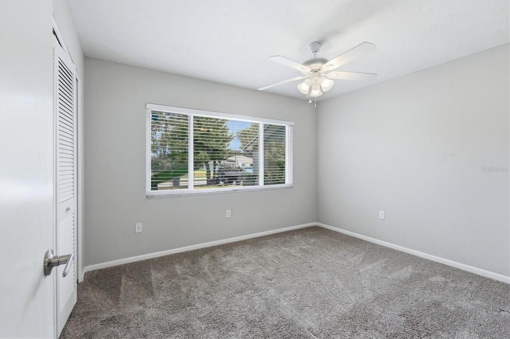 Activo con contrato: $415,000 (3 camas, 2 baños, 1616 Pies cuadrados)