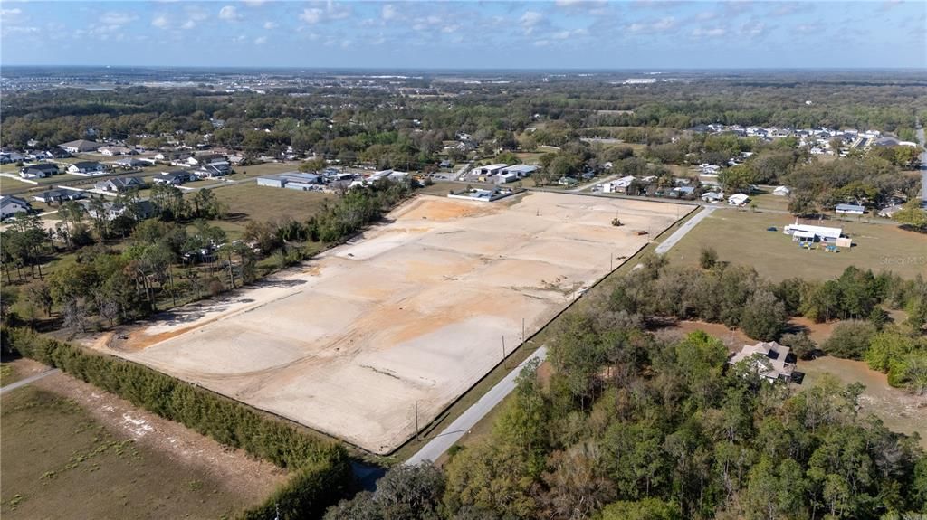 待售: $220,000 (0.57 acres)