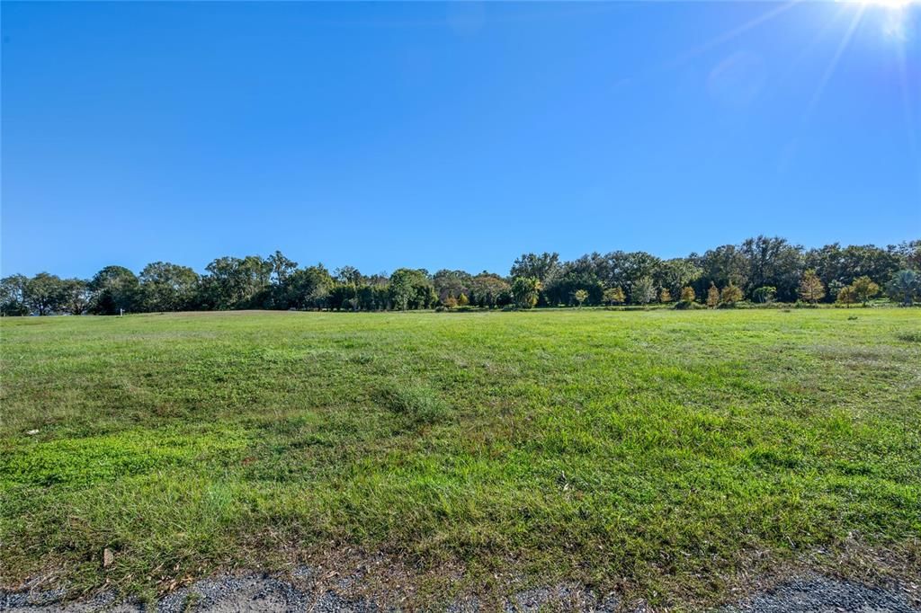 En Venta: $1,595,000 (2.12 acres)