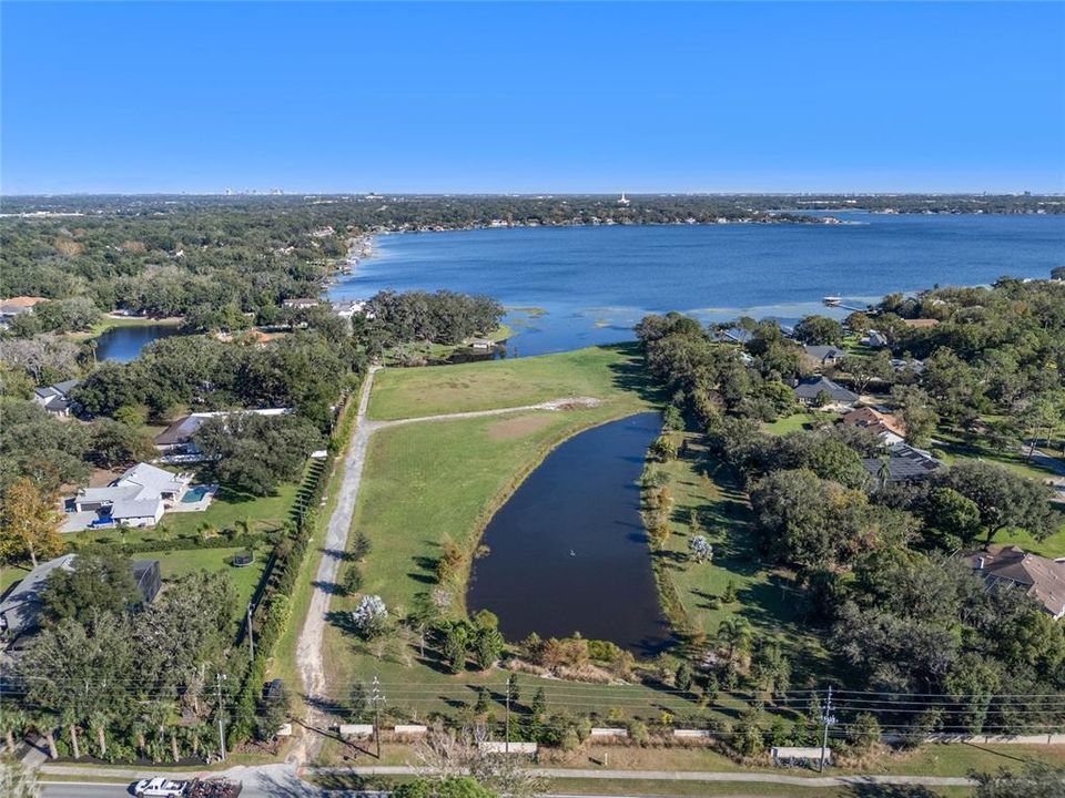 En Venta: $1,595,000 (2.12 acres)