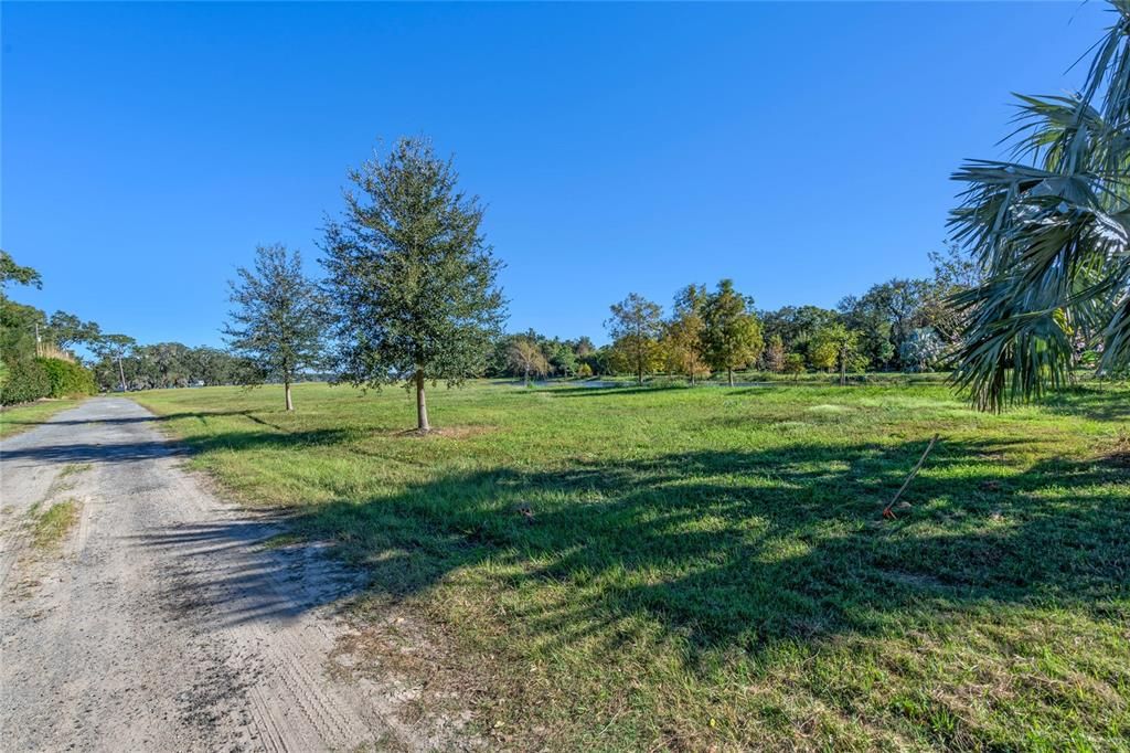 En Venta: $1,595,000 (2.12 acres)