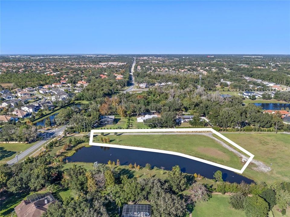 En Venta: $1,595,000 (2.12 acres)