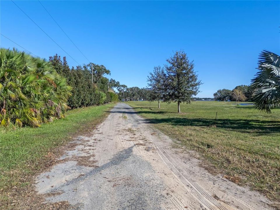 En Venta: $1,595,000 (2.12 acres)