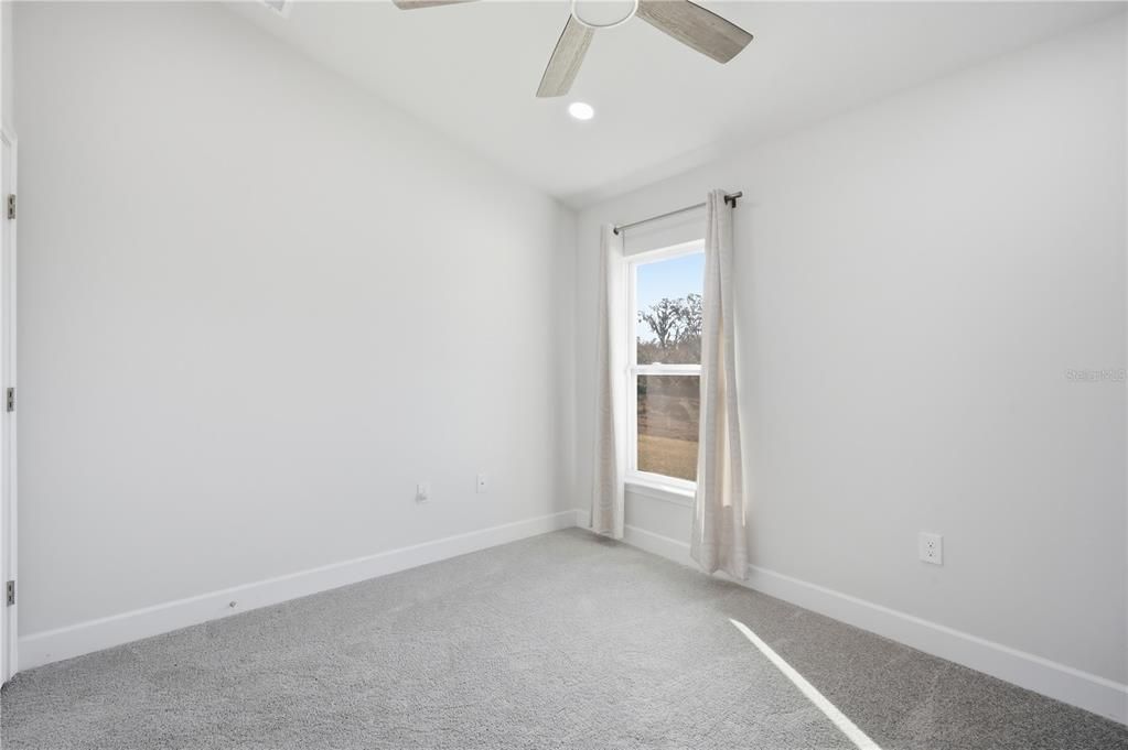 For Rent: $2,195 (4 beds, 2 baths, 1815 Square Feet)