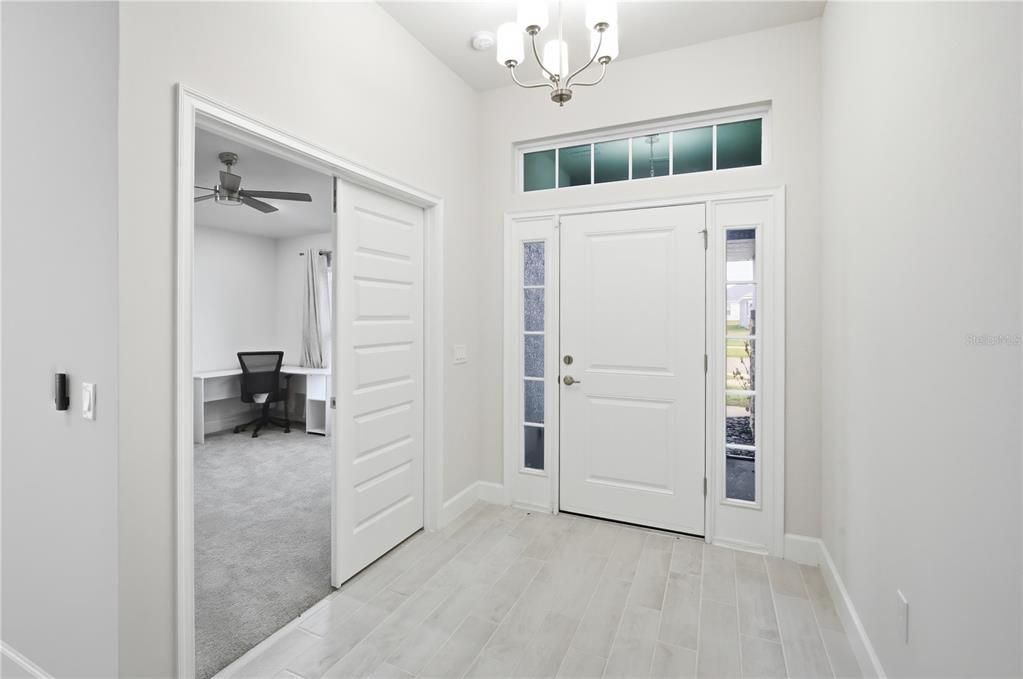 For Rent: $2,195 (4 beds, 2 baths, 1815 Square Feet)