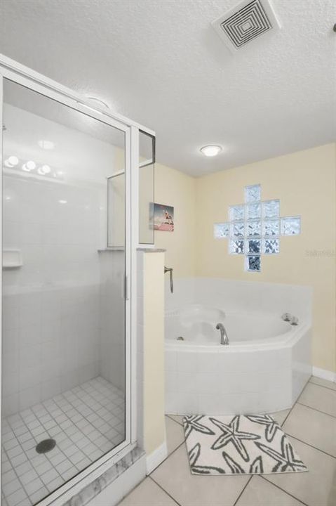 Active With Contract: $449,000 (3 beds, 2 baths, 1768 Square Feet)