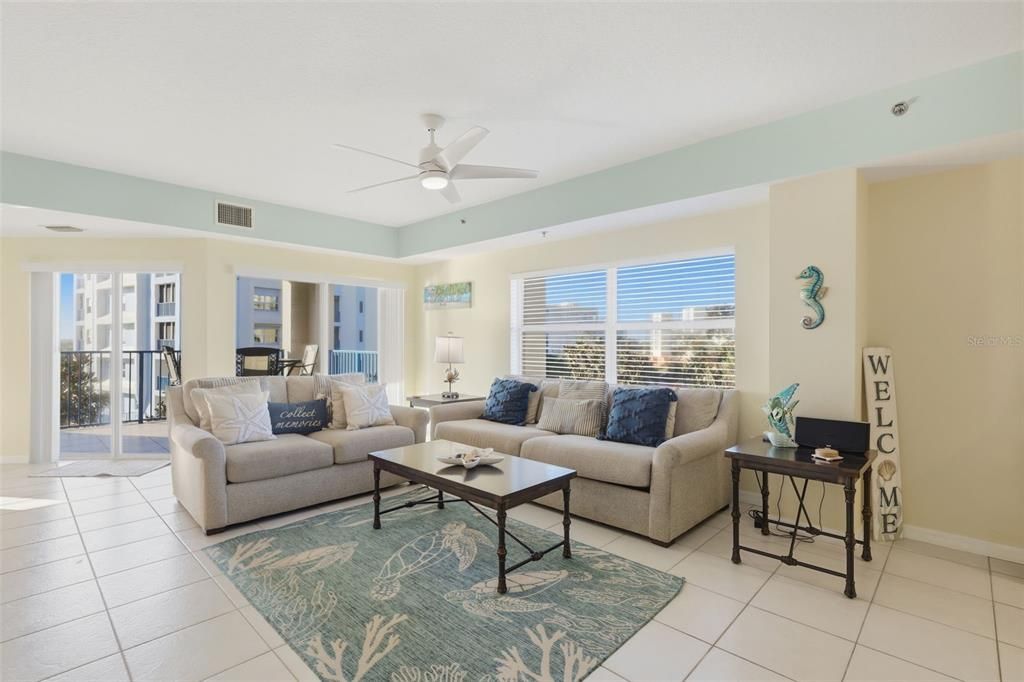 Active With Contract: $449,000 (3 beds, 2 baths, 1768 Square Feet)
