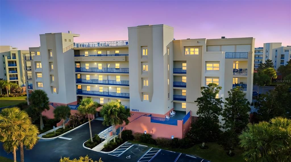 Active With Contract: $449,000 (3 beds, 2 baths, 1768 Square Feet)
