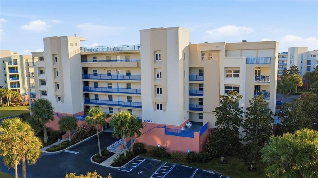Active With Contract: $449,000 (3 beds, 2 baths, 1768 Square Feet)