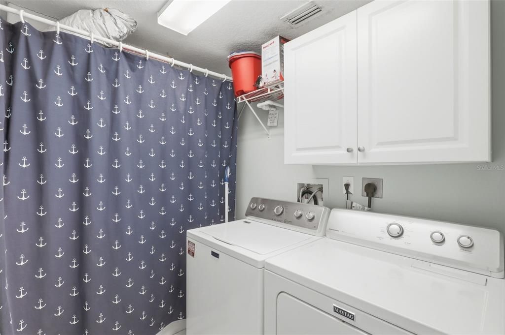 Active With Contract: $449,000 (3 beds, 2 baths, 1768 Square Feet)