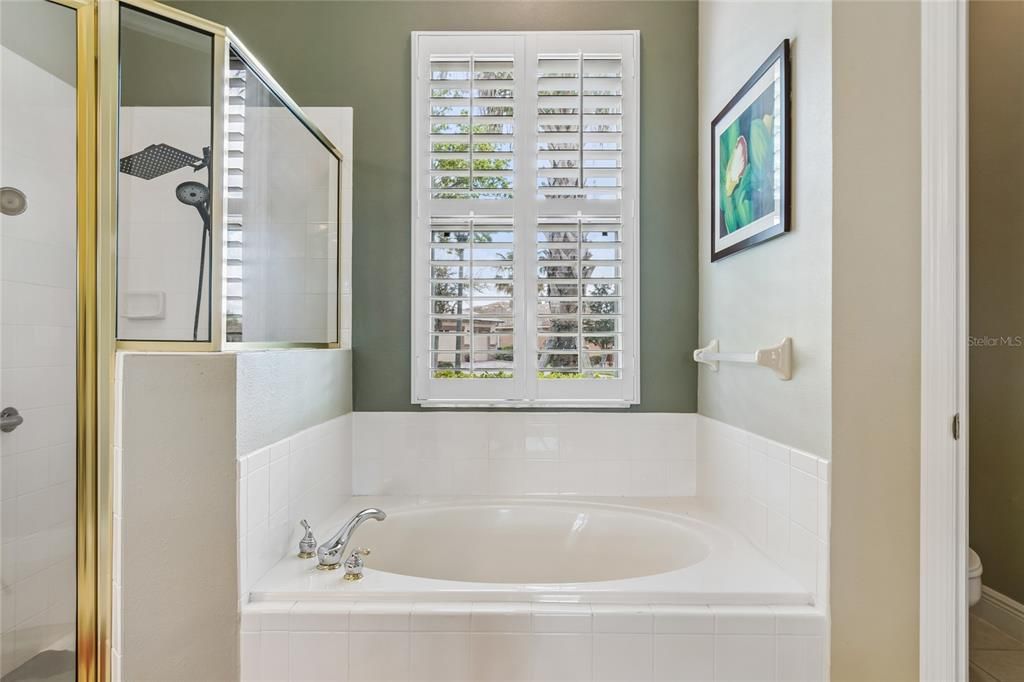 For Sale: $489,900 (3 beds, 2 baths, 2450 Square Feet)