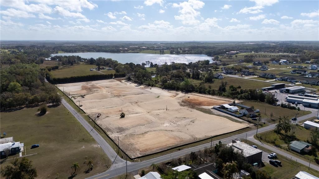 待售: $220,000 (0.67 acres)