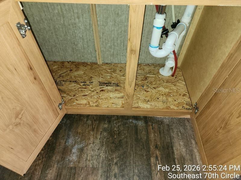 En Venta: $169,900 (4 camas, 3 baños, 2140 Pies cuadrados)