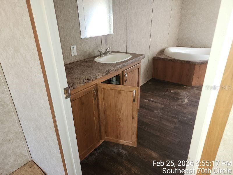 En Venta: $169,900 (4 camas, 3 baños, 2140 Pies cuadrados)