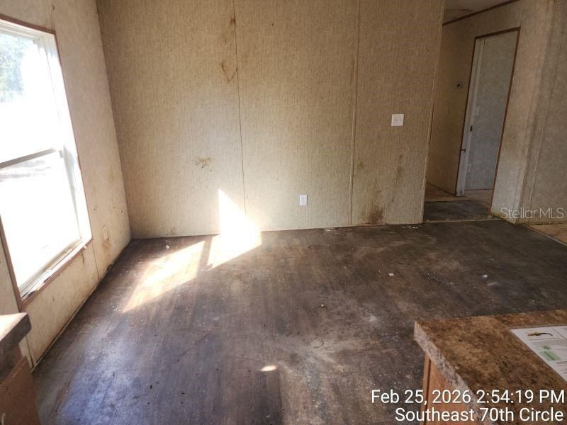 En Venta: $169,900 (4 camas, 3 baños, 2140 Pies cuadrados)