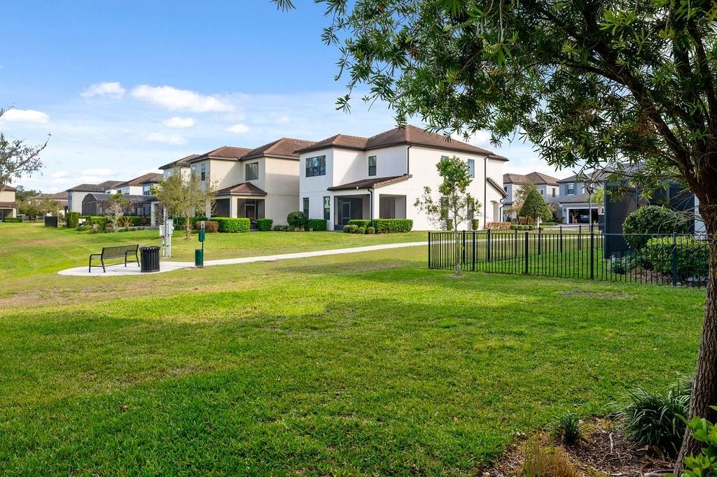Active With Contract: $4,000 (4 beds, 2 baths, 2196 Square Feet)