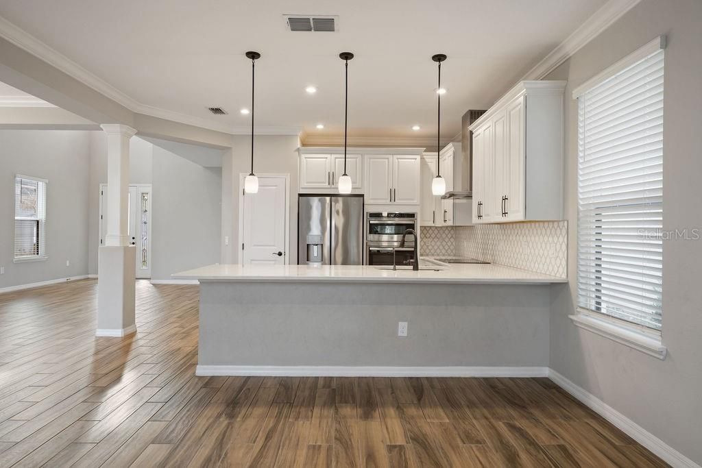 Active With Contract: $4,000 (4 beds, 2 baths, 2196 Square Feet)
