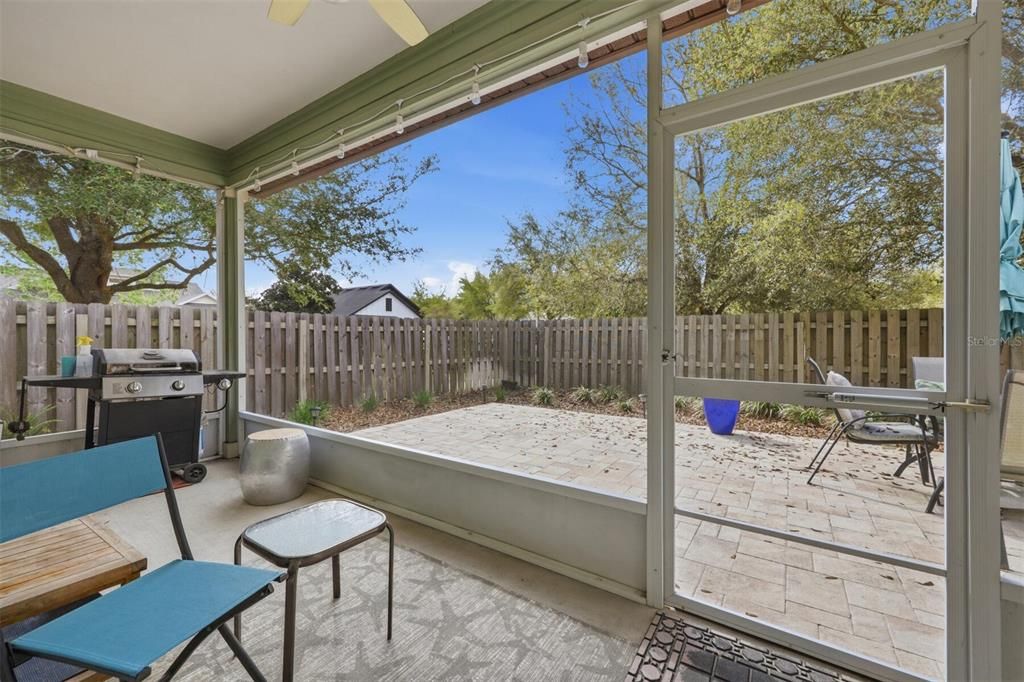 Под контрактом: $350,000 (3 спален, 2 ванн, 1724 Квадратных фут)