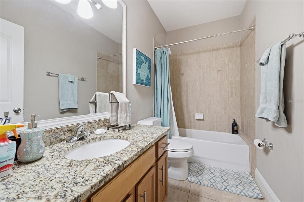 Под контрактом: $350,000 (3 спален, 2 ванн, 1724 Квадратных фут)