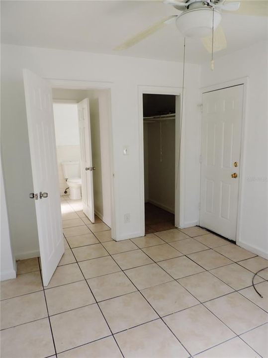 Active With Contract: $1,500 (1 beds, 1 baths, 528 Square Feet)