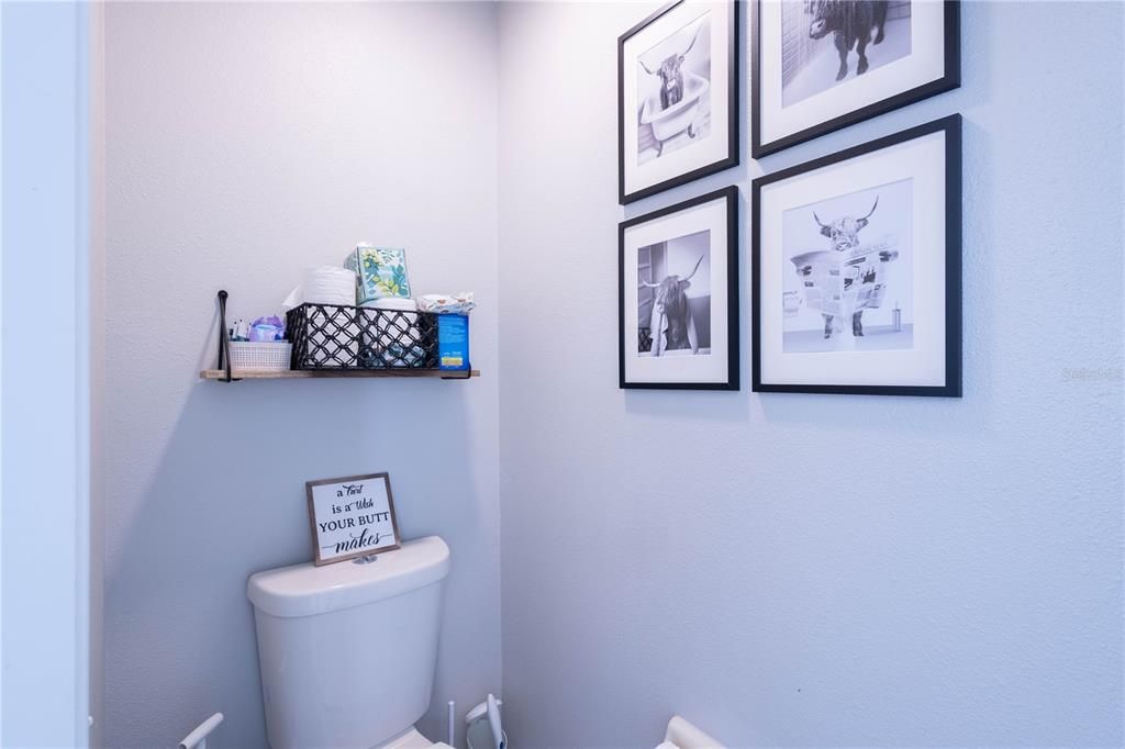 Activo con contrato: $2,390 (3 camas, 2 baños, 1666 Pies cuadrados)