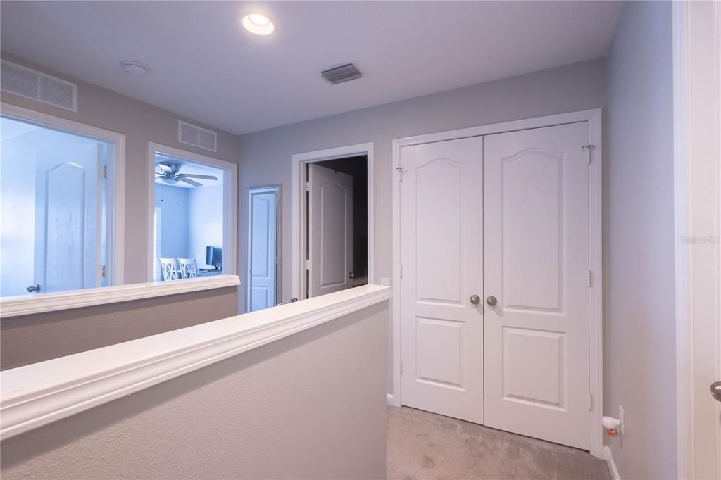 Activo con contrato: $2,390 (3 camas, 2 baños, 1666 Pies cuadrados)