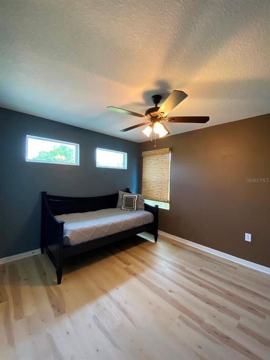 Active With Contract: $4,995 (4 beds, 2 baths, 1846 Square Feet)