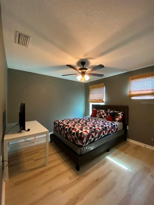 Active With Contract: $4,995 (4 beds, 2 baths, 1846 Square Feet)