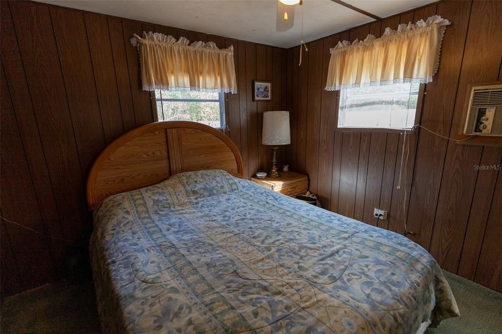 На продажу: $130,000 (2 спален, 1 ванн, 720 Квадратных фут)