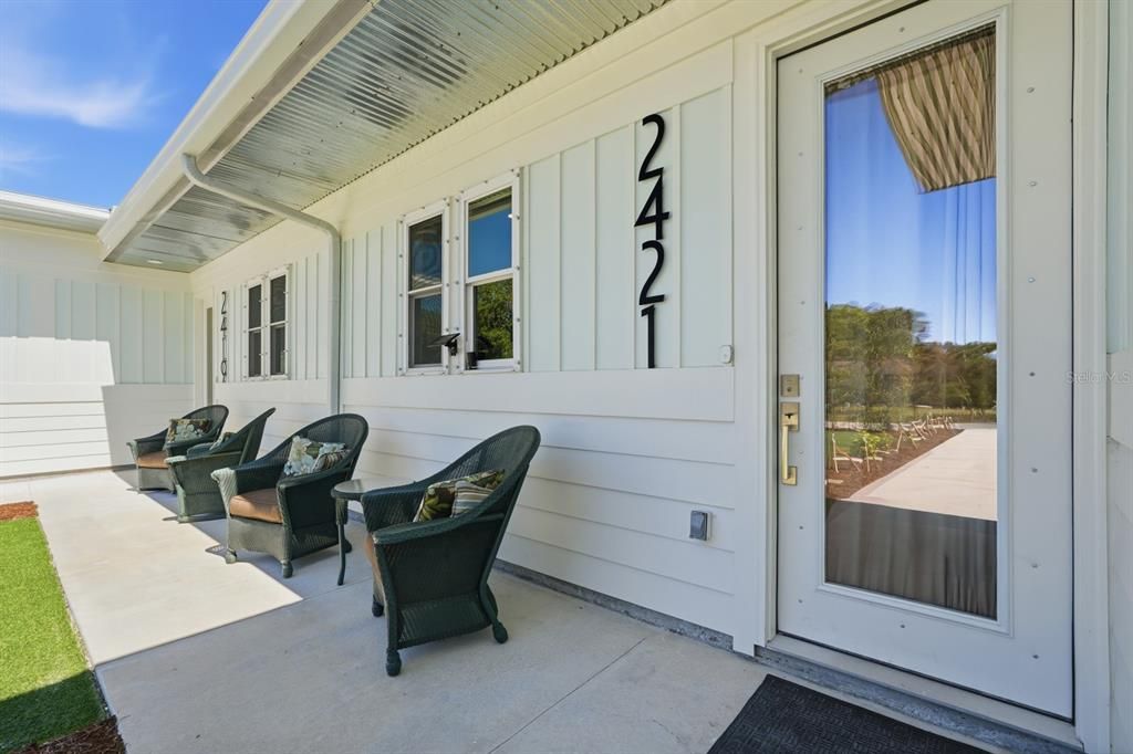 For Sale: $550,000 (6 beds, 0 baths, 2717 Square Feet)