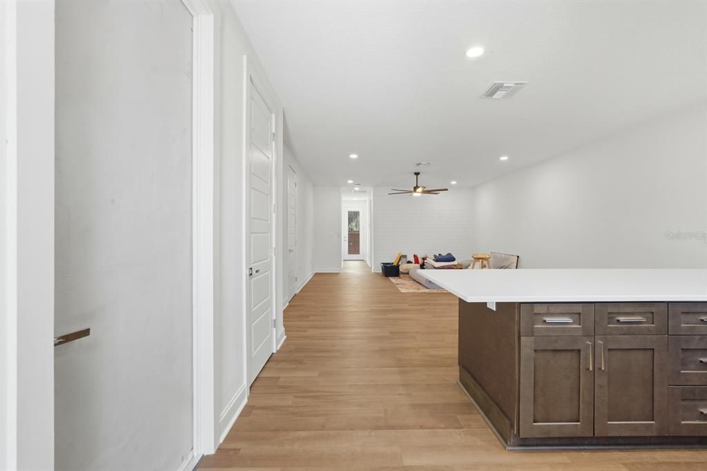 For Sale: $550,000 (6 beds, 0 baths, 2717 Square Feet)