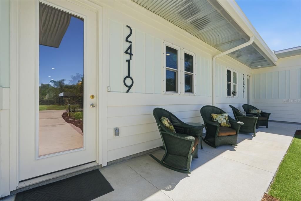 For Sale: $550,000 (6 beds, 0 baths, 2717 Square Feet)