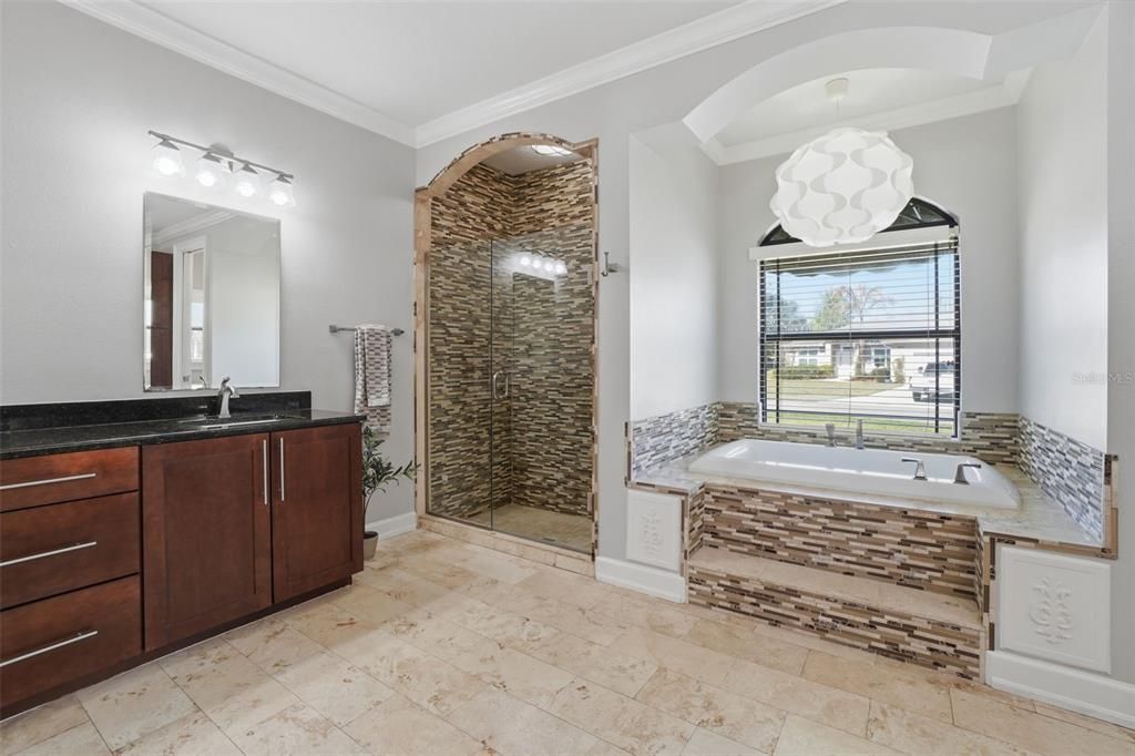 En Venta: $1,075,000 (3 camas, 2 baños, 1798 Pies cuadrados)