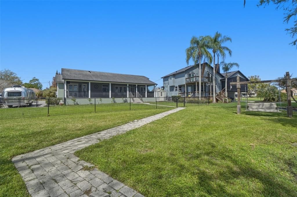 En Venta: $1,075,000 (3 camas, 2 baños, 1798 Pies cuadrados)