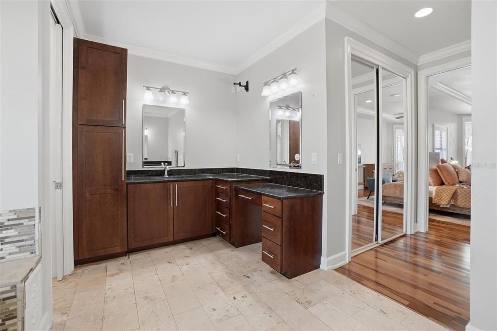En Venta: $1,075,000 (3 camas, 2 baños, 1798 Pies cuadrados)