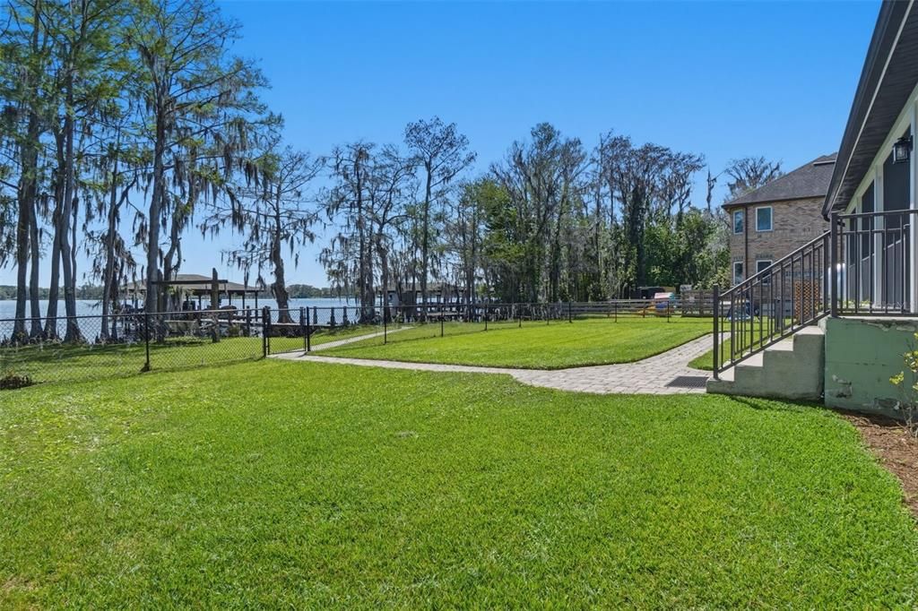 En Venta: $1,075,000 (3 camas, 2 baños, 1798 Pies cuadrados)