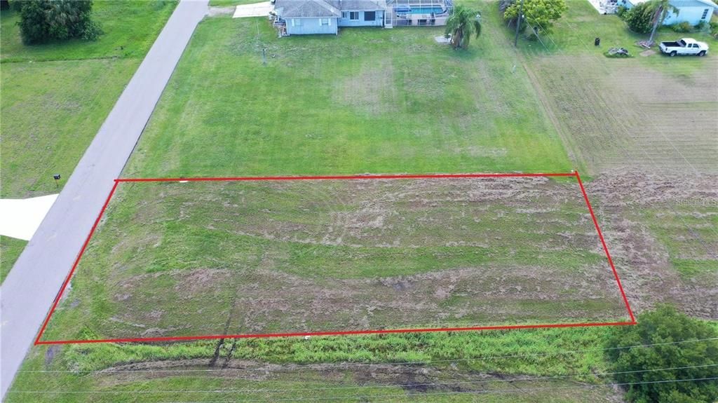 На продажу: $25,500 (0.24 acres)