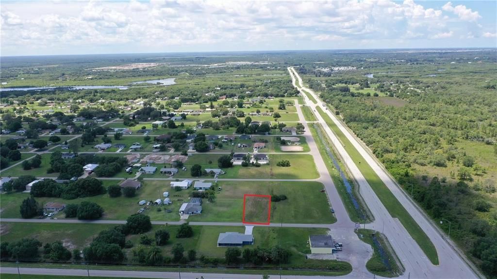 На продажу: $25,500 (0.24 acres)