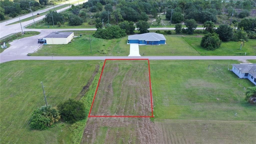 На продажу: $25,500 (0.24 acres)