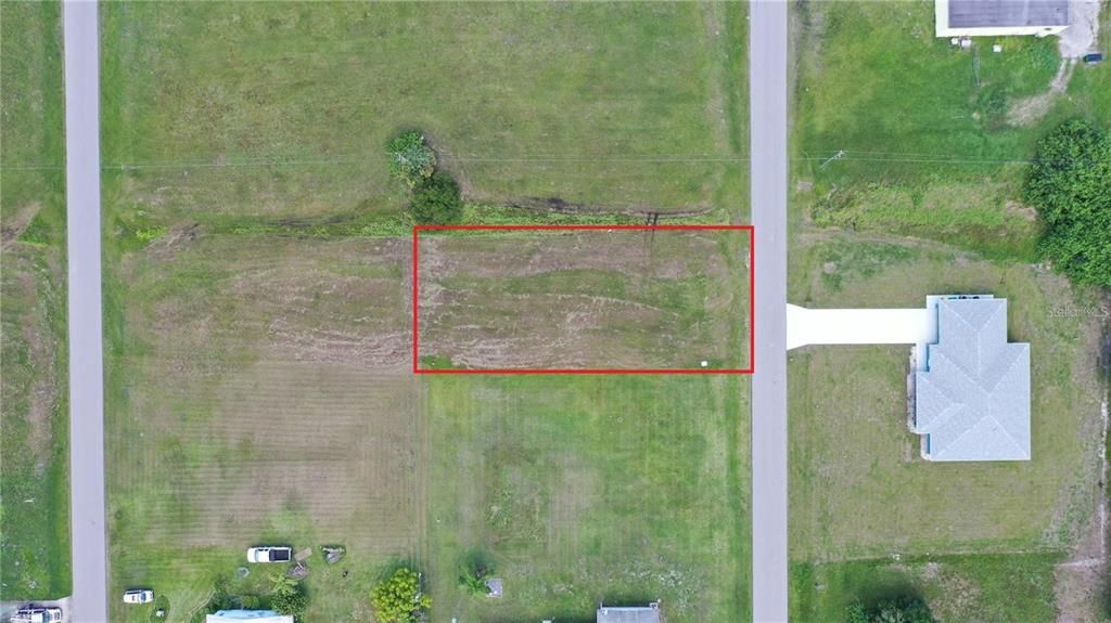 На продажу: $25,500 (0.24 acres)