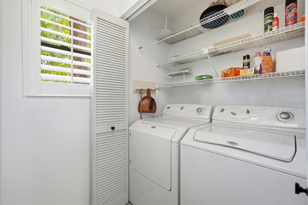 Activo con contrato: $410,000 (2 camas, 2 baños, 1068 Pies cuadrados)