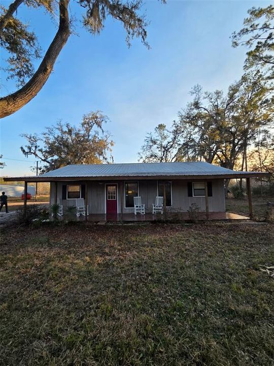 For Sale: $2,650,000 (3 beds, 2 baths, 1200 Square Feet)