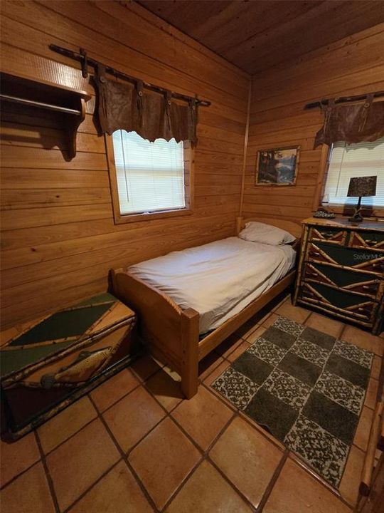 For Sale: $2,650,000 (3 beds, 2 baths, 1200 Square Feet)