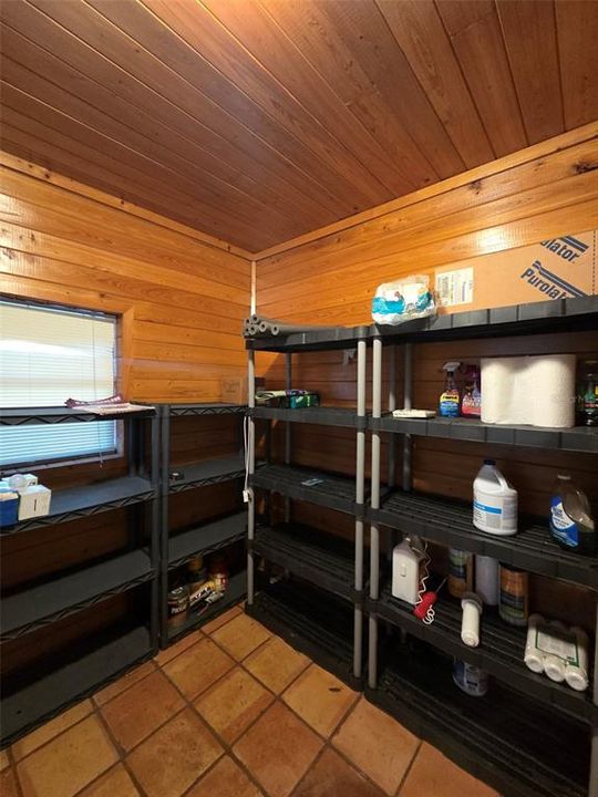 For Sale: $2,650,000 (3 beds, 2 baths, 1200 Square Feet)